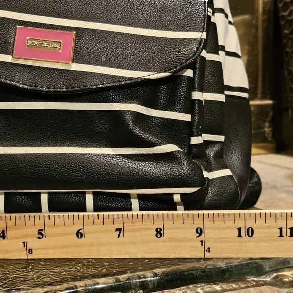 Betsey Johnson Faux Leather Backpack Furry Stuffed Heart - Picture 6 of 16